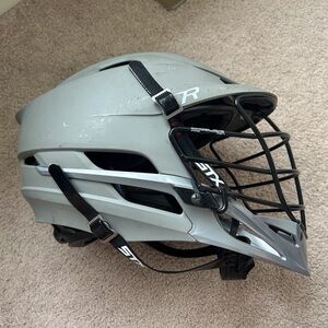 Cascade R lacrosse helmet